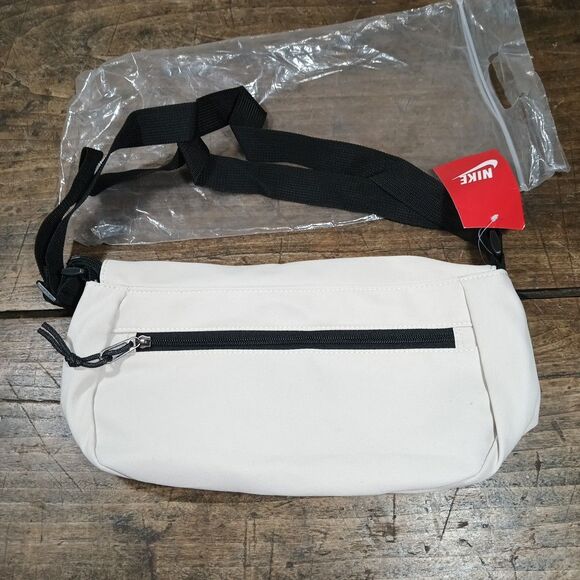 Nike Bag Crossbody Messenger NWT Purse Ivory Swoosh Adjustable - Picture 7 of 7